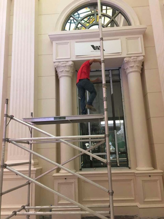 商業樓宇開荒清潔 商業樓宇開荒清潔